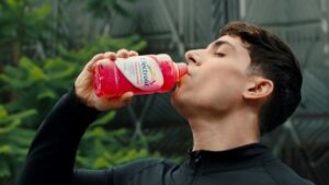 Las bebidas hidratantes endulzadas podrían pagar IVA e IEPS en México bajo la Ley de Ingresos 2026