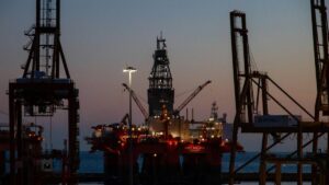 Carso y Pemex acuerdan perforación de pozos por 1990 millones de dólares en México con impacto en energía y producción de crudo