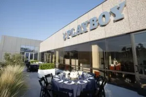 Playboy sede global en Miami Beach abre club exclusivo y estudio creativo para creadores digitales