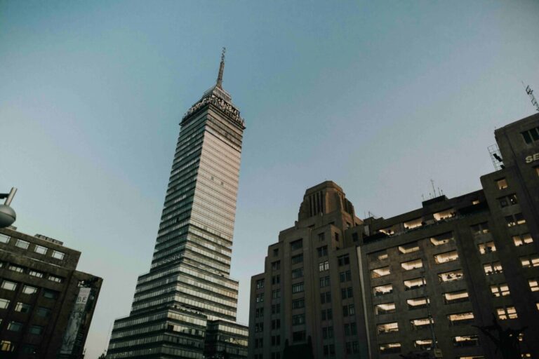 Oficinas corporativas en Ciudad de México con alta demanda y reconversión en 2025