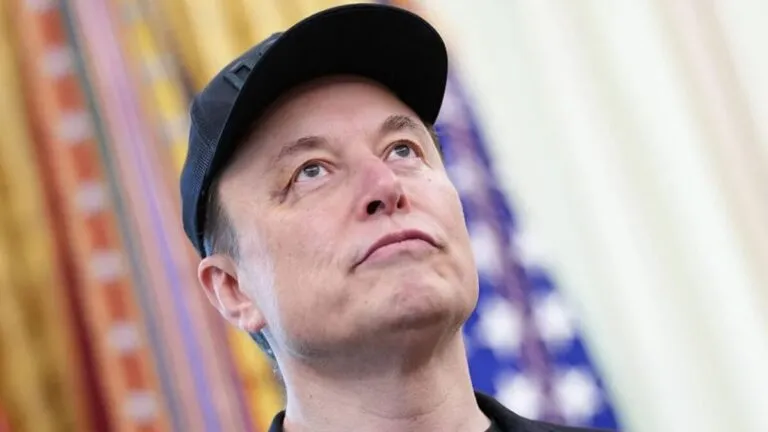 Elon Musk se convierte en la primera persona con una fortuna de 500 mil millones de dólares impulsada por Tesla y SpaceX