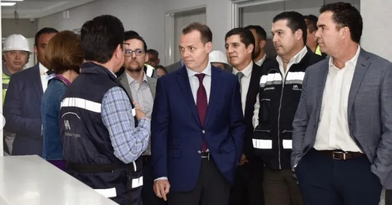 El presidente de Grupo Vazol, Olegario Vázquez Aldir, se sumó a la iniciativa de la Fundación Duerme Tranquilo para recaudar fondos.