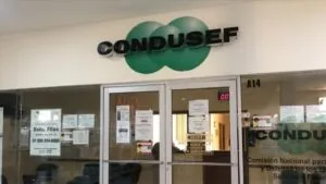 Ejecutivos del sector asegurador analizan los efectos del cambio en el IVA de terceros en México.