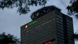 Pemex nombra nuevo responsable de Exploración y Producción en medio de retos operativos en México