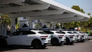 Robotaxi de Waymo operando en expansión internacional con nuevas ciudades