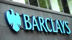 Barclays impulsa pagos con stablecoins reguladas mediante inversión estratégica en tecnología blockchain financiera
