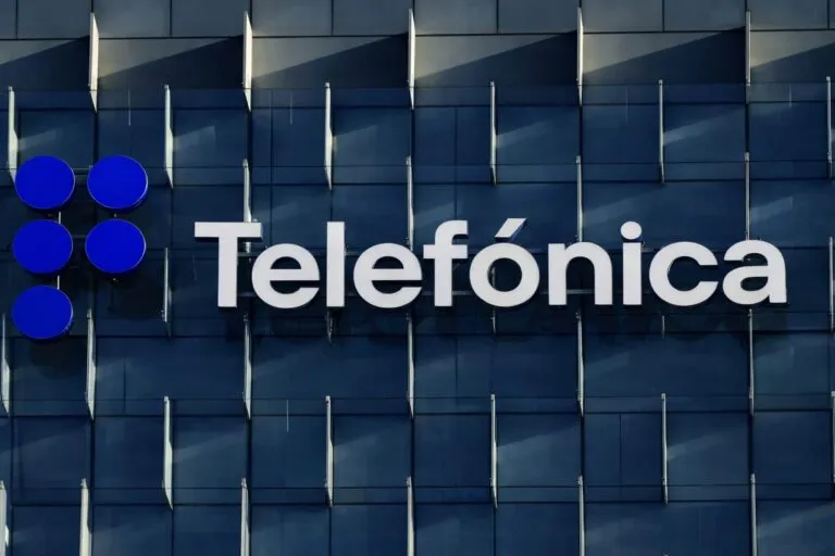 Telefónica México concluye operaciones móviles por baja rentabilidad y conflictos fiscales con el SAT