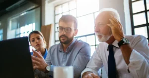 Empresas peruanas refuerzan la planificación empresarial y la gestión del riesgo para enfrentar la incertidumbre económica hacia 2026.