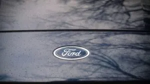 Pickup eléctrica Ford basada en nueva plataforma eficiente de 30 mil dólares