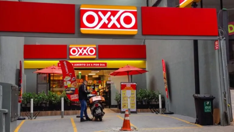 OXXO convertirá 35 tiendas más en 2026 como parte de su expansión y rebranding en El Paso