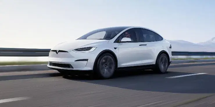 Autos eléctricos en Europa alcanzan 17.4% del mercado impulsando cambios en la industria automotriz europea