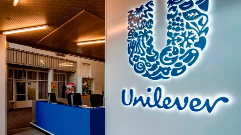 Ejecutivos analizan operación donde Unilever vende Home Care en Colombia y Ecuador a Alicorp dentro de estrategia de consumo masivo en América Latina