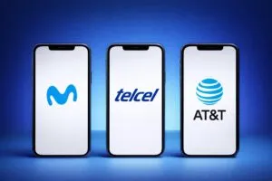 Mercado mexicano de telefonía móvil con nuevos competidores que presionan a operadores establecidos