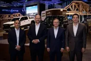 Stellantis reafirma su inversión automotriz en México con enfoque en producción y electrificación