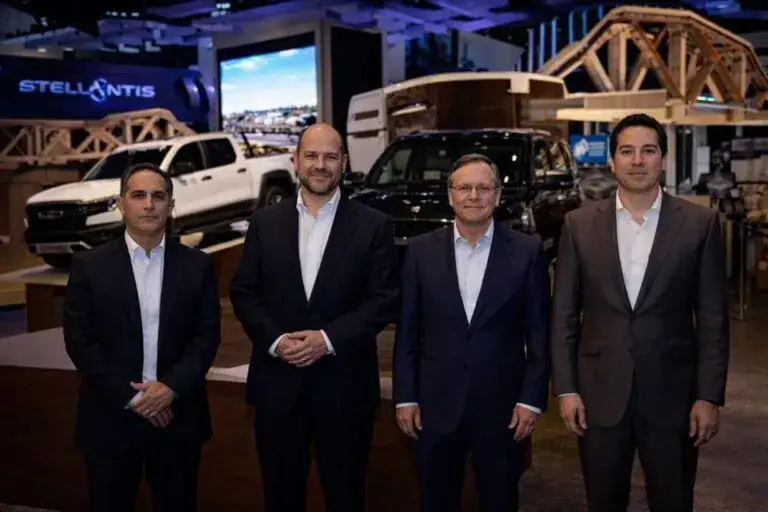 Stellantis reafirma su inversión automotriz en México con enfoque en producción y electrificación