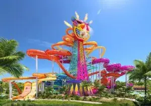 Parque acuático Mahahual y zona costera de Quintana Roo bajo presión turística y ambiental