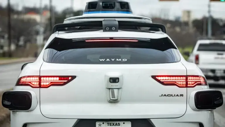 Waymo vehículos autónomos Texas robotaxis movilidad autónoma tecnología transporte