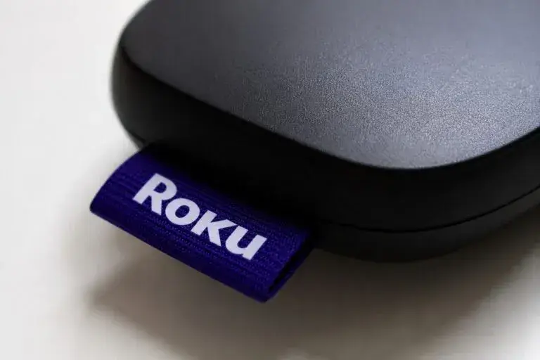 Compra de Roku por Fox para fortalecer su negocio digital y expandir su presencia en streaming