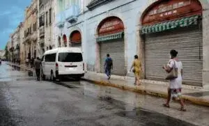 Lluvias en Yucatán provocan cierres temporales de negocios y afectaciones económicas en Mérida