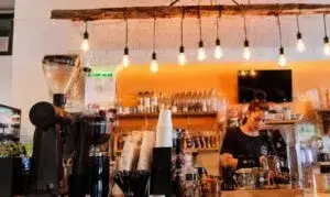 Cafeterías en Mazatlán mantienen su crecimiento pese al cierre de empresas y la desaceleración económica del puerto