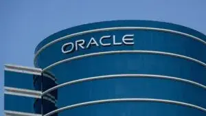 Oracle advierte sobre vulnerabilidad crítica en PeopleSoft y riesgos de ciberataques empresariales