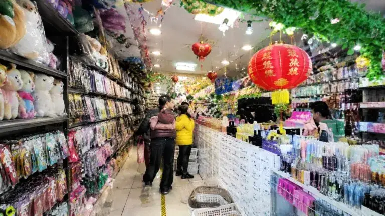 Tiendas chinas generan preocupación entre comerciantes de Zacatecas por impacto en ventas y competencia comercial