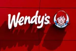 Wendy’s protagoniza acciones meme tras compras masivas en Reddit y fuerte alza en Wall Street