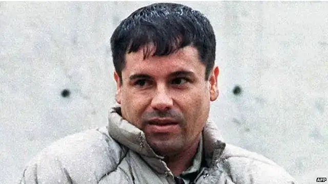 Declaraciones de la defensa de El Chapo sobre 32 presuntos narcopolíticos mexicanos generan atención pública.