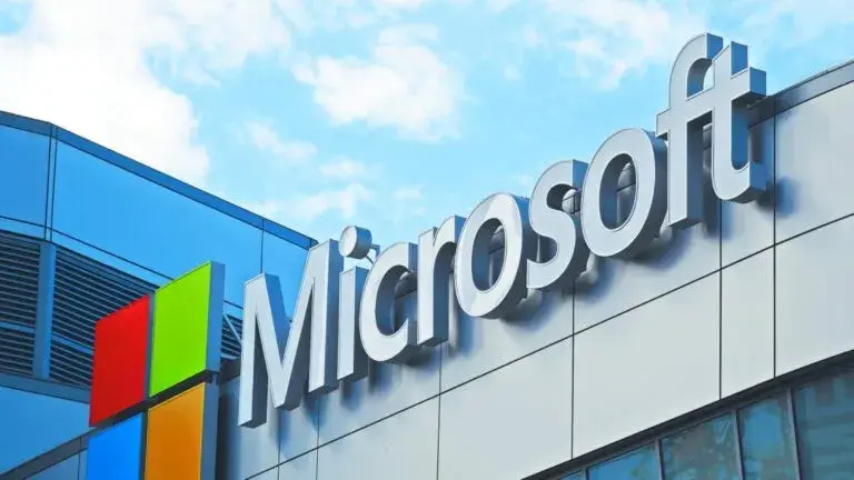 Microsoft presenta Frontier Company para acelerar la adopción de inteligencia artificial en empresas.