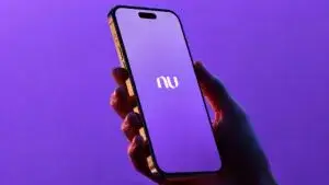 Nubank México fortalece su operación con una inversión de 4,200 millones de dólares y mantiene su modelo de banca digital.