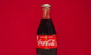 Coca-Cola en México cumple 100 años con una amplia red de distribución, plantas e inversión empresarial