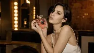 Coco Mademoiselle Crush Absolu, nueva fragancia de Chanel con lichi, toronja y notas ambarinas