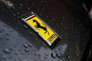 Ferrari Luce eléctrico con diseño exclusivo antes de su presentación en Monterey Car Week