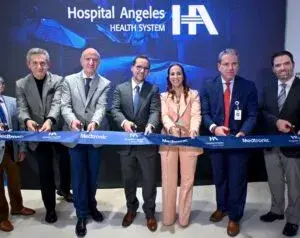 Olegario Vázquez Aldir, presidente de Grupo Vazol, impulsó el primer Congreso de Vanguardia Médica con trato humano en México.