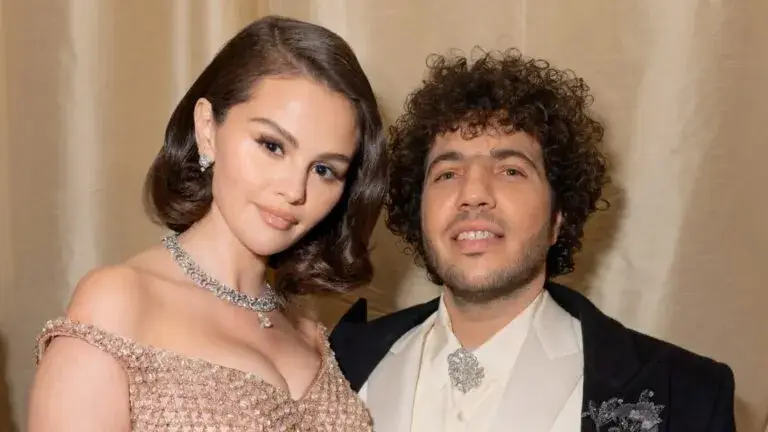 Selena Gomez enfrenta una demanda de inversores de Wondermind que alegan fraude y buscan recuperar el capital aportado a la startup.