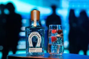 Casa Herradura adapta su portafolio de tequila en México a nuevos hábitos de consumo