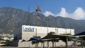 Compra de Axtel enfrenta propuestas de Flō Networks y 4 Tech Plus