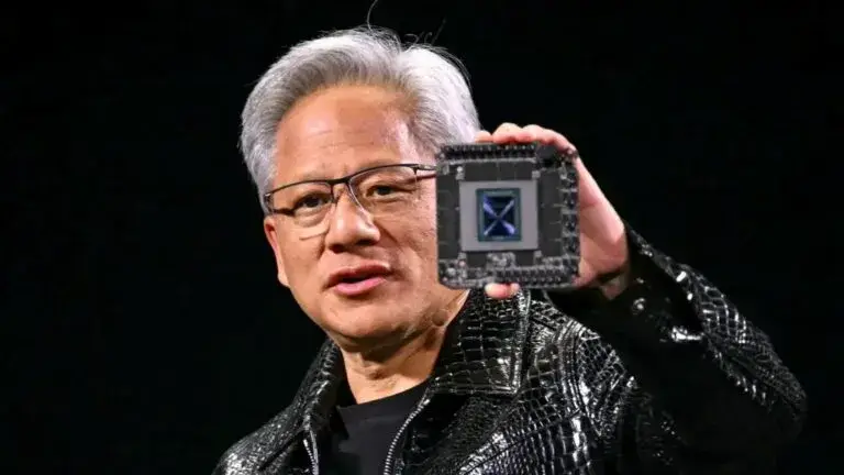 Jensen Huang alcanza un patrimonio estimado de 199,000 millones de dólares mientras suben las acciones de Nvidia tras el acuerdo con Hugging Face.
