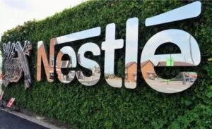 Nestlé en Rusia queda bajo administración temporal mientras la empresa busca proteger sus activos, empleados y operaciones.