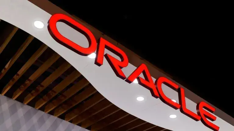 Oracle supera previsiones y alcanza una cartera de contratos de 664.000 millones de dólares gracias al crecimiento de su negocio de IA.