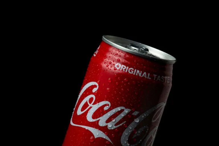 Planta de Coca-Cola en Valladolid con tecnología automatizada para fortalecer la producción y el abasto en el sureste mexicano.