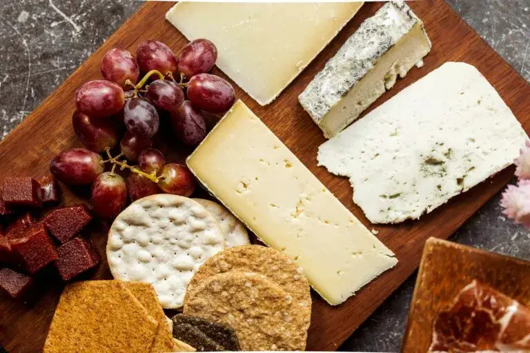 Queso suizo destaca mundialmente por su calidad, tradición y producción especializada