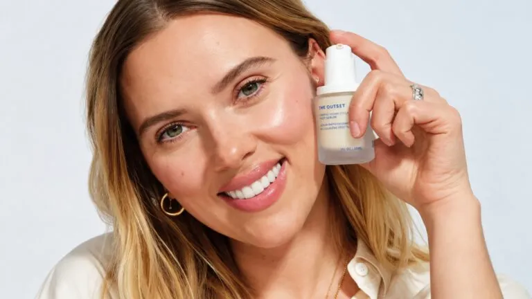 The Outset, marca de belleza de Scarlett Johansson, cierra operaciones después de cuatro años en el cuidado de pieles sensibles.