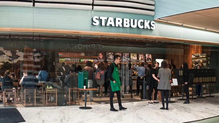Starbucks en México continúa su expansión con nuevas cafeterías y formatos de atención