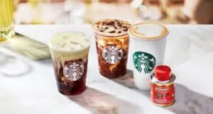 Bebidas sin azúcar de Starbucks enfrentan una demanda por presunta publicidad engañosa relacionada con su contenido nutricional.